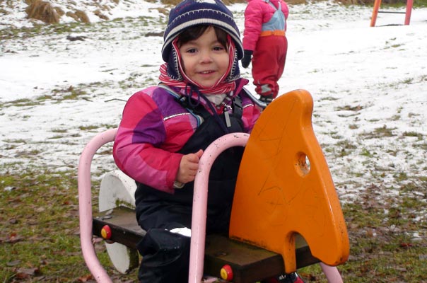 Kindertagespflege Braunschweig: Auf dem Spielplatz in Querum mit TiQ!