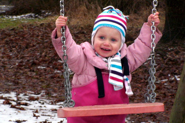 Kindertagespflege Braunschweig: Auf dem Spielplatz in Querum mit TiQ!