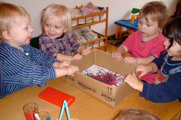 Kindertagespflege Braunschweig: Murmelbilder bei TiQ! Tagespflege in Querum