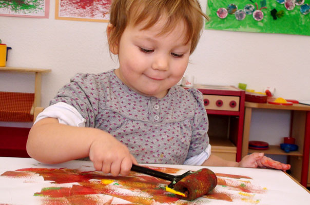 Kindertagespflege Tagesmutter Braunschweig: Osterbastelei bei TiQ! in Querum