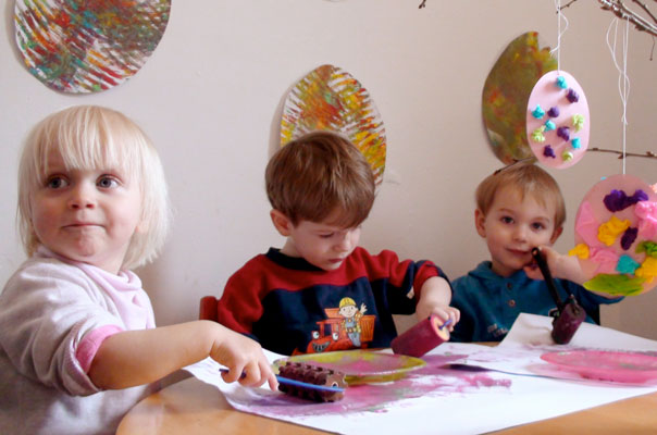 Kindertagespflege Tagesmutter Braunschweig: Osterbastelei bei TiQ! in Querum