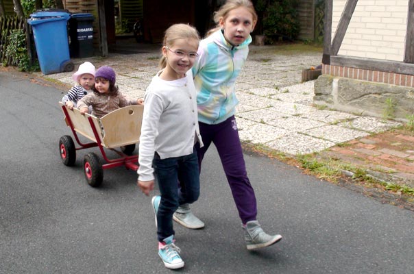 Die Kindertagespflege besucht die Pferdeweide  ? TiQ! Tagespflege in Querum Nicole Appel und Antje Storek, Kindertagespflege Tagesmutter Großtagespflege Braunschweig Querum