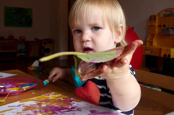 Das bunteste Herbstlaub auf der ganzen großen bunten Welt ? TiQ! Tagespflege in Querum Nicole Appel und Antje Storek, Kindertagespflege Tagesmutter Großtagespflege Braunschweig Querum