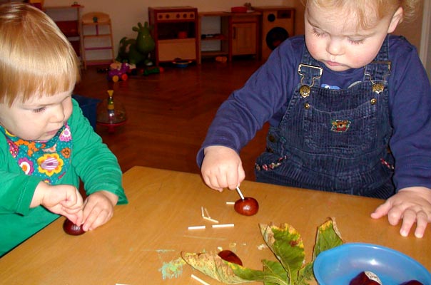 Kastanienmännchen für Braunschweig ? TiQ! Tagespflege in Querum Nicole Appel und Antje Storek, Kindertagespflege Tagesmutter Großtagespflege Braunschweig Querum