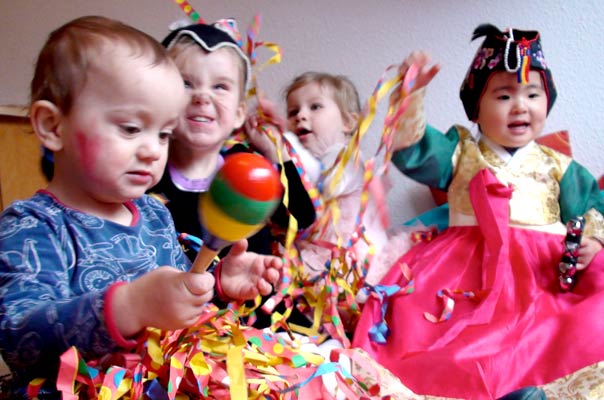 Brunswiek Helau! TiQ! Tagespflege in Braunschweig Querum, Nicole Appel und Antje Storek – Kindertagespflege, Tagesmutter und Großtagespflege für Braunschweig Querum, Gliesmarode, Riddagshausen, Östliches Ringgebiet, Volkmarode, Bienrode, Waggum, Hondelage, Schuntersiedlung, Kralenriede, Dibbesdorf, Schwarzer Berg, Siegfriedviertel, Nordstadt und Schapen