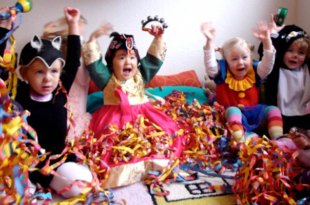 Brunswiek Helau! TiQ! Tagespflege in Braunschweig Querum, Nicole Appel und Antje Storek – Kindertagespflege, Tagesmutter und Großtagespflege für Braunschweig Querum, Gliesmarode, Riddagshausen, Östliches Ringgebiet, Volkmarode, Bienrode, Waggum, Hondelage, Schuntersiedlung, Kralenriede, Dibbesdorf, Schwarzer Berg, Siegfriedviertel, Nordstadt und Schapen