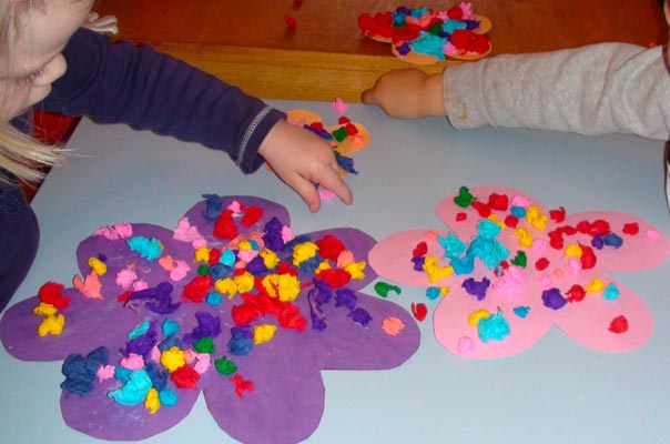 Vorösterliches Intermezzo . . . Tageskinder basteln! TiQ! Tagespflege in Braunschweig Querum, Nicole Appel und Antje Storek – Kindertagespflege, Tagesmutter und Großtagespflege für Braunschweig Querum, Gliesmarode, Riddagshausen, Östliches Ringgebiet, Volkmarode, Bienrode, Waggum, Hondelage, Schuntersiedlung, Kralenriede, Dibbesdorf, Schwarzer Berg, Siegfriedviertel, Nordstadt und Schapen