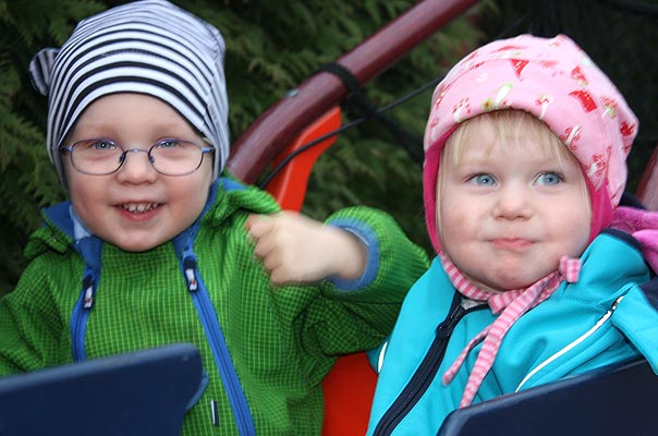 Reisen bildet – und wir haben jetzt eine Lokomotive! TiQ! Kindertagespflege in Braunschweig Querum, Nicole Appel und Antje Storek – Kindertagespflege, Tagesmutter und Großtagespflege für Braunschweig Querum, Gliesmarode, Riddagshausen, Östliches Ringgebiet, Volkmarode, Bienrode, Waggum, Hondelage, Schuntersiedlung, Kralenriede, Dibbesdorf, Schwarzer Berg, Siegfriedviertel, Nordstadt und Schapen