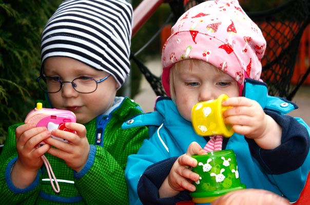 Reisen bildet – und wir haben jetzt eine Lokomotive! TiQ! Kindertagespflege in Braunschweig Querum, Nicole Appel und Antje Storek – Kindertagespflege, Tagesmutter und Großtagespflege für Braunschweig Querum, Gliesmarode, Riddagshausen, Östliches Ringgebiet, Volkmarode, Bienrode, Waggum, Hondelage, Schuntersiedlung, Kralenriede, Dibbesdorf, Schwarzer Berg, Siegfriedviertel, Nordstadt und Schapen