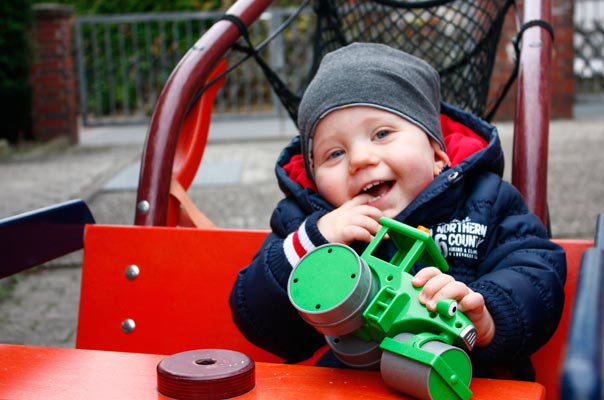 Reisen bildet – und wir haben jetzt eine Lokomotive! TiQ! Kindertagespflege in Braunschweig Querum, Nicole Appel und Antje Storek – Kindertagespflege, Tagesmutter und Großtagespflege für Braunschweig Querum, Gliesmarode, Riddagshausen, Östliches Ringgebiet, Volkmarode, Bienrode, Waggum, Hondelage, Schuntersiedlung, Kralenriede, Dibbesdorf, Schwarzer Berg, Siegfriedviertel, Nordstadt und Schapen