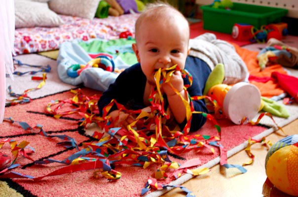 Tageskinder wünschen ein frohes Neues und feiern Fasching! TiQ! Kindertagespflege in Braunschweig Querum, Nicole Appel und Antje Storek – Kindertagespflege, Tagesmutter und Großtagespflege für Braunschweig Querum, Gliesmarode, Riddagshausen, Östliches Ringgebiet, Volkmarode, Bienrode, Waggum, Hondelage, Schuntersiedlung, Kralenriede, Dibbesdorf, Schwarzer Berg, Siegfriedviertel, Nordstadt und Schapen