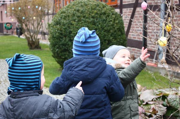 Frohe Ostern! TiQ! Kindertagespflege in Braunschweig Querum, Nicole Appel und Antje Storek – Kindertagespflege, Tagesmutter und Großtagespflege für Braunschweig Querum, Gliesmarode, Riddagshausen, Östliches Ringgebiet, Volkmarode, Bienrode, Waggum, Hondelage, Schuntersiedlung, Kralenriede, Dibbesdorf, Schwarzer Berg, Siegfriedviertel, Nordstadt und Schapen