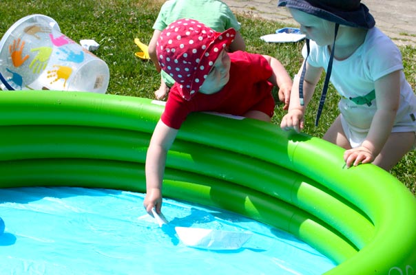 Das weite, endlose Meer. TiQ! Kindertagespflege in Braunschweig Querum, Nicole Appel und Antje Storek – Kindertagespflege, Tagesmutter und Großtagespflege für Braunschweig Querum, Gliesmarode, Riddagshausen, Östliches Ringgebiet, Volkmarode, Bienrode, Waggum, Hondelage, Schuntersiedlung, Kralenriede, Dibbesdorf, Schwarzer Berg, Siegfriedviertel, Nordstadt und Schapen