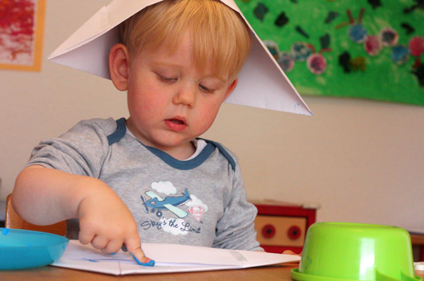 Mein Hut, der hat zwei Seiten. TiQ! Kindertagespflege in Braunschweig Querum, Nicole Appel und Antje Storek – Kindertagespflege, Tagesmutter und Großtagespflege für Braunschweig Querum, Gliesmarode, Riddagshausen, Östliches Ringgebiet, Volkmarode, Bienrode, Waggum, Hondelage, Schuntersiedlung, Kralenriede, Dibbesdorf, Schwarzer Berg, Siegfriedviertel, Nordstadt und Schapen