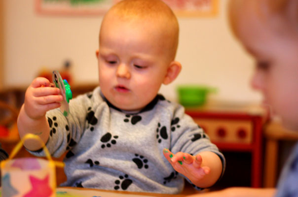 Laterne, Laterne . . . TiQ! Kindertagespflege in Braunschweig Querum, Nicole Appel und Antje Storek – Kindertagespflege, Tagesmutter und Großtagespflege für Braunschweig Querum, Gliesmarode, Riddagshausen, Östliches Ringgebiet, Volkmarode, Bienrode, Waggum, Hondelage, Schuntersiedlung, Kralenriede, Dibbesdorf, Schwarzer Berg, Siegfriedviertel, Nordstadt und Schapen