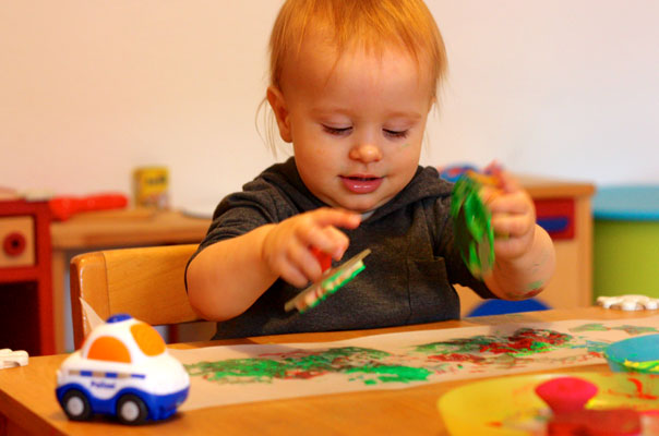 Laterne, Laterne . . . TiQ! Kindertagespflege in Braunschweig Querum, Nicole Appel und Antje Storek – Kindertagespflege, Tagesmutter und Großtagespflege für Braunschweig Querum, Gliesmarode, Riddagshausen, Östliches Ringgebiet, Volkmarode, Bienrode, Waggum, Hondelage, Schuntersiedlung, Kralenriede, Dibbesdorf, Schwarzer Berg, Siegfriedviertel, Nordstadt und Schapen