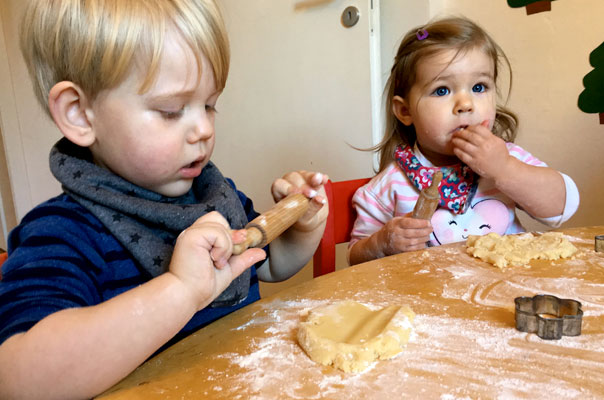 In der Nikolausbäckerei. TiQ! Kindertagespflege in Braunschweig Querum, Nicole Appel und Antje Storek – Kindertagespflege, Tagesmutter und Großtagespflege für Braunschweig Querum, Gliesmarode, Riddagshausen, Östliches Ringgebiet, Volkmarode, Bienrode, Waggum, Hondelage, Schuntersiedlung, Kralenriede, Dibbesdorf, Schwarzer Berg, Siegfriedviertel, Nordstadt und Schapen