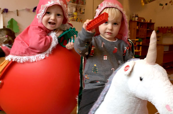 Frohohoes Fest! TiQ! Kindertagespflege in Braunschweig Querum, Nicole Appel und Antje Storek – Kindertagespflege, Tagesmutter und Großtagespflege für Braunschweig Querum, Gliesmarode, Riddagshausen, Östliches Ringgebiet, Volkmarode, Bienrode, Waggum, Hondelage, Schuntersiedlung, Kralenriede, Dibbesdorf, Schwarzer Berg, Siegfriedviertel, Nordstadt und Schapen