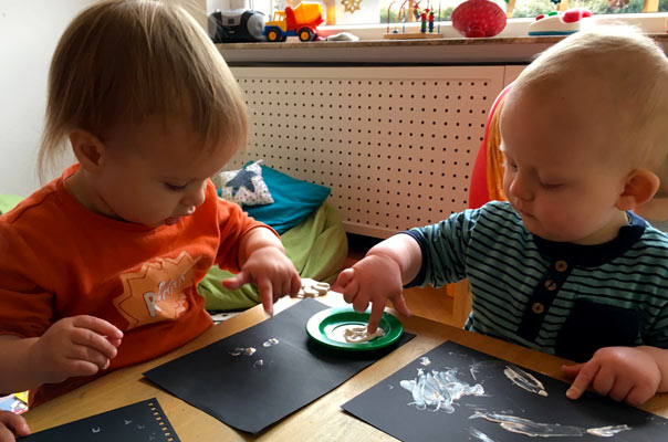 Tiefschneekunst in Querum. TiQ! Kindertagespflege in Braunschweig Querum, Nicole Appel und Antje Storek – Kindertagespflege, Tagesmutter und Großtagespflege für Braunschweig Querum, Gliesmarode, Riddagshausen, Östliches Ringgebiet, Volkmarode, Bienrode, Waggum, Hondelage, Schuntersiedlung, Kralenriede, Dibbesdorf, Schwarzer Berg, Siegfriedviertel, Nordstadt und Schapen