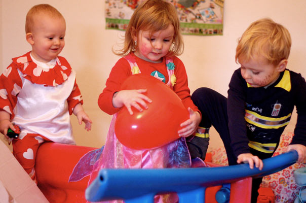 Muffin Helau! TiQ! Kindertagespflege in Braunschweig Querum, Nicole Appel und Antje Storek – Kindertagespflege, Tagesmutter und Großtagespflege für Braunschweig Querum, Gliesmarode, Riddagshausen, Östliches Ringgebiet, Volkmarode, Bienrode, Waggum, Hondelage, Schuntersiedlung, Kralenriede, Dibbesdorf, Schwarzer Berg, Siegfriedviertel, Nordstadt und Schapen