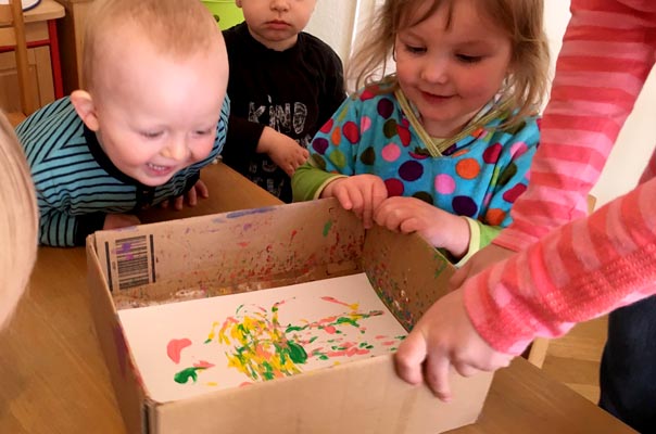 Zukunftstag bei TiQ! TiQ! Kindertagespflege in Braunschweig Querum, Nicole Appel und Antje Storek – Kindertagespflege, Tagesmutter und Großtagespflege für Braunschweig Querum, Gliesmarode, Riddagshausen, Östliches Ringgebiet, Volkmarode, Bienrode, Waggum, Hondelage, Schuntersiedlung, Kralenriede, Dibbesdorf, Schwarzer Berg, Siegfriedviertel, Nordstadt und Schapen