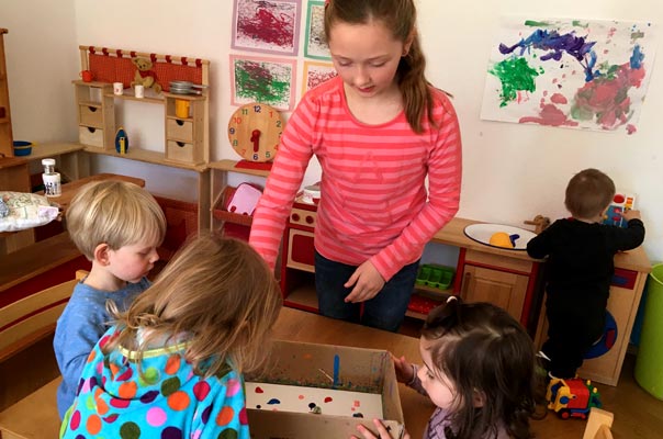 Zukunftstag bei TiQ! TiQ! Kindertagespflege in Braunschweig Querum, Nicole Appel und Antje Storek – Kindertagespflege, Tagesmutter und Großtagespflege für Braunschweig Querum, Gliesmarode, Riddagshausen, Östliches Ringgebiet, Volkmarode, Bienrode, Waggum, Hondelage, Schuntersiedlung, Kralenriede, Dibbesdorf, Schwarzer Berg, Siegfriedviertel, Nordstadt und Schapen