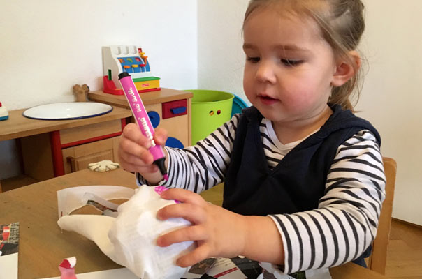 Tageskinder und Tagesmütter feiern Halloween! TiQ! Kindertagespflege in Braunschweig Querum, Nicole Appel und Antje Storek – Kindertagespflege, Tagesmutter und Großtagespflege für Braunschweig Querum, Gliesmarode, Riddagshausen, Östliches Ringgebiet, Volkmarode, Bienrode, Waggum, Hondelage, Schuntersiedlung, Kralenriede, Dibbesdorf, Schwarzer Berg, Siegfriedviertel, Nordstadt und Schapen