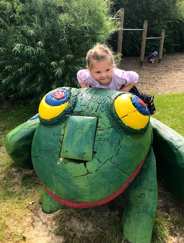 Schönen Sommer! Tageskinder wünschen allen einen schönen Sommer. TiG! Kindertagespflege in Braunschweig Gliesmarode Nicole Appel – Kindertagespflege und Tagesmutter für Braunschweig Gliesmarode, Querum, Riddagshausen, Östliches Ringgebiet, Volkmarode, Bienrode, Waggum, Hondelage, Schuntersiedlung, Kralenriede, Dibbesdorf, Schwarzer Berg, Siegfriedviertel, Nordstadt und Schapen