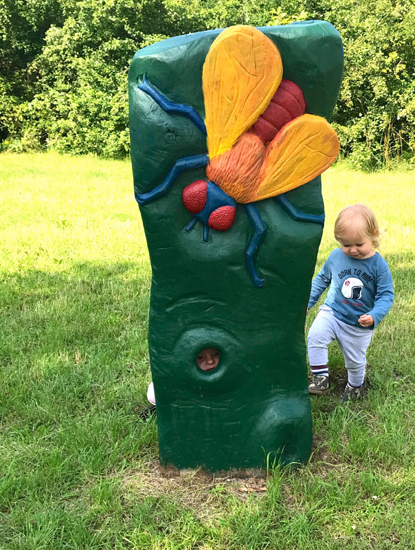 Schönen Sommer! Tageskinder wünschen allen einen schönen Sommer. TiG! Kindertagespflege in Braunschweig Gliesmarode Nicole Appel – Kindertagespflege und Tagesmutter für Braunschweig Gliesmarode, Querum, Riddagshausen, Östliches Ringgebiet, Volkmarode, Bienrode, Waggum, Hondelage, Schuntersiedlung, Kralenriede, Dibbesdorf, Schwarzer Berg, Siegfriedviertel, Nordstadt und Schapen