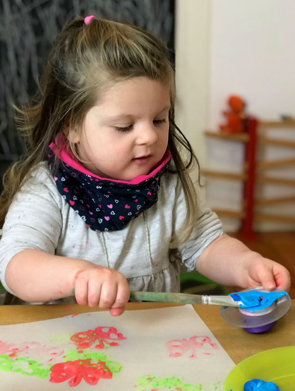 Ich bastele meine Laterne …! Tageskinder basteln Laternen. TiG! Kindertagespflege in Braunschweig Gliesmarode Nicole Appel – Kindertagespflege und Tagesmutter für Braunschweig Gliesmarode, Querum, Riddagshausen, Östliches Ringgebiet, Volkmarode, Bienrode, Waggum, Hondelage, Schuntersiedlung, Kralenriede, Dibbesdorf, Schwarzer Berg, Siegfriedviertel, Nordstadt und Schapen