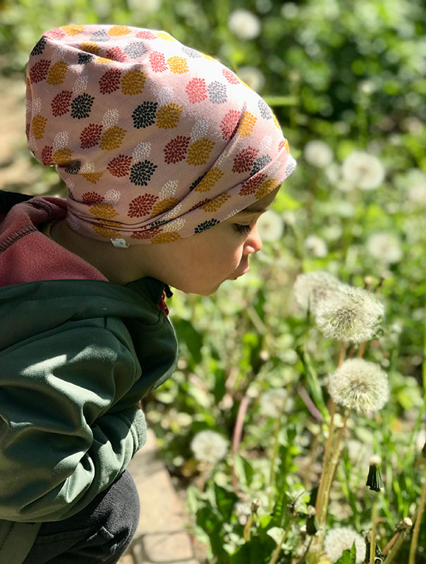 Puuusteblumentag! Tageskinder pusten Pusteblumen. TiG! Kindertagespflege in Braunschweig Gliesmarode Nicole Appel – Kindertagespflege, Krippe und Tagesmutter für Braunschweig Gliesmarode, Querum, Riddagshausen, Östliches Ringgebiet, Volkmarode, Bienrode, Waggum, Hondelage, Schuntersiedlung, Kralenriede, Dibbesdorf, Schwarzer Berg, Siegfriedviertel, Nordstadt und Schapen