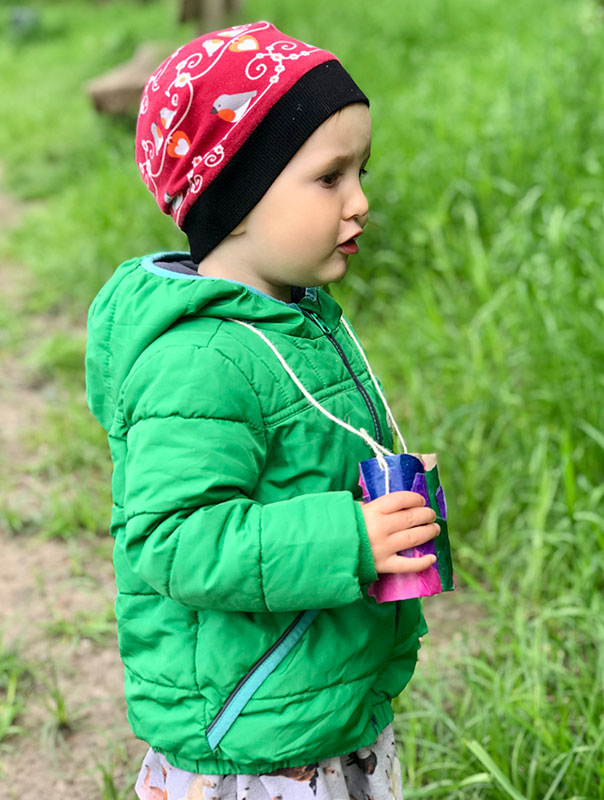 Tageskinder auf Safari! Die TiG! Tageskinder sind mit ihren selbstgebastelten Ferngläsern unterwegs. TiG! Kindertagespflege in Braunschweig Nicole Appel – Kindertagespflege, Krippe und Tagesmutter für Braunschweig Gliesmarode, Querum, Riddagshausen, Östliches Ringgebiet, Volkmarode, Bienrode, Waggum, Hondelage, Schuntersiedlung, Kralenriede, Dibbesdorf, Schwarzer Berg, Siegfriedviertel, Nordstadt und Schapen