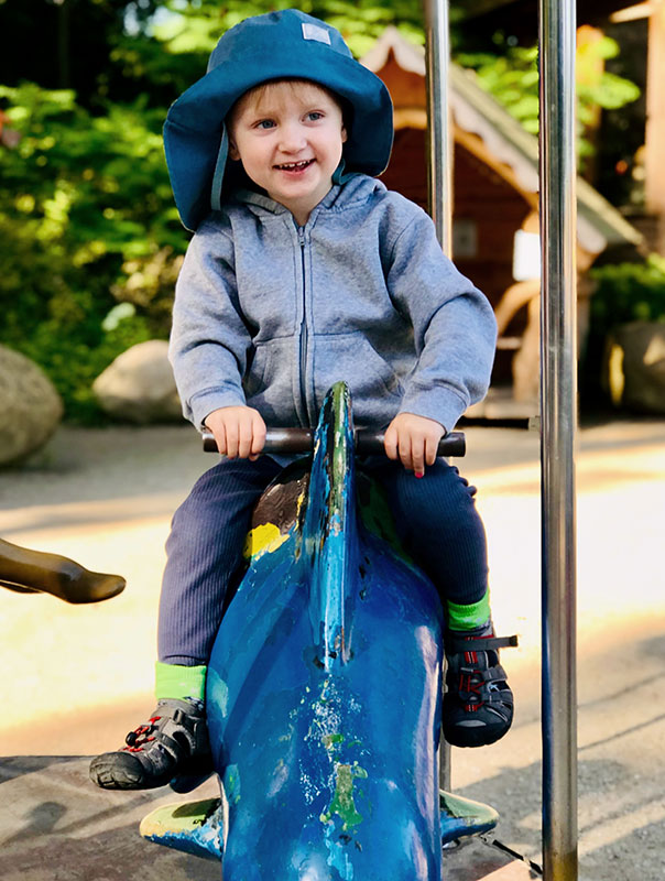 Oho – wir gehen in den Zoo!! Die TiG! Tageskinder sind heute im Tierpark Essehof unterwegs. TiG! Kindertagespflege in Braunschweig Nicole Appel – Kindertagespflege, Krippe und Tagesmutter für Braunschweig Gliesmarode, Querum, Riddagshausen, Östliches Ringgebiet, Volkmarode, Bienrode, Waggum, Hondelage, Schuntersiedlung, Kralenriede, Dibbesdorf, Schwarzer Berg, Siegfriedviertel, Nordstadt und Schapen