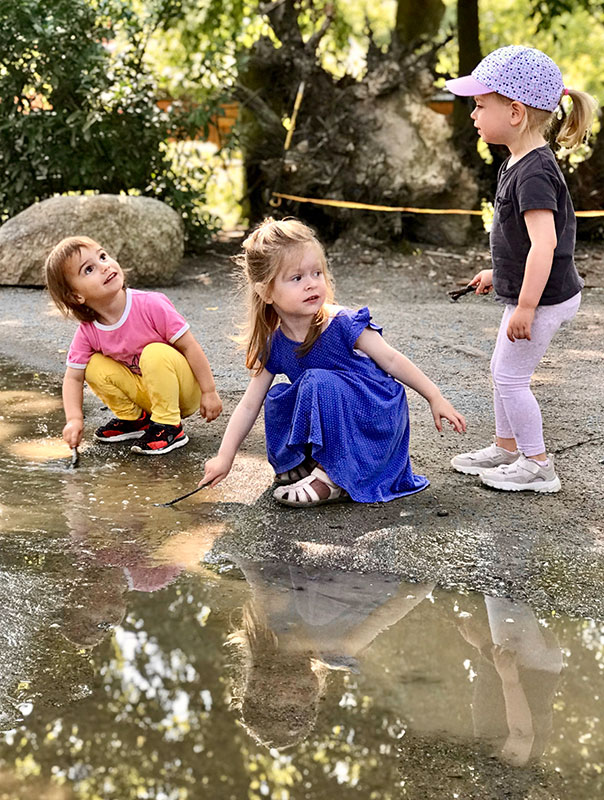 Die TiG! Krippenkinder aus Braunschweig sind mit Ihrer Tagesmutter im Tierpark Essehof unterwegs und erleben ganz viel.