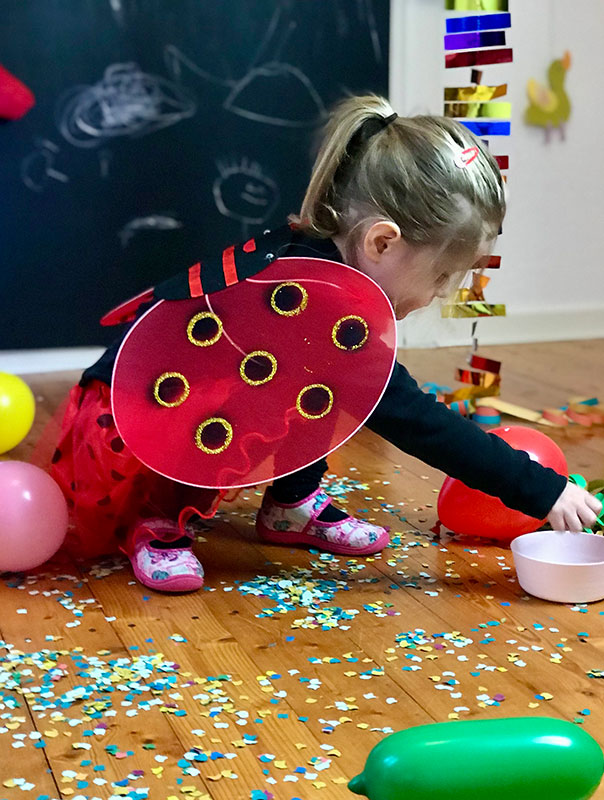 Wir TiG! Tageskinder feiern Karneval am Rosenmontag. TiG! Kindertagespflege in Braunschweig Nicole Appel – Kindertagespflege, Krippe und Tagesmutter für Braunschweig Gliesmarode, Querum, Riddagshausen, Östliches Ringgebiet, Volkmarode, Bienrode, Waggum, Hondelage, Schuntersiedlung, Kralenriede, Dibbesdorf, Schwarzer Berg, Siegfriedviertel, Nordstadt und Schapen