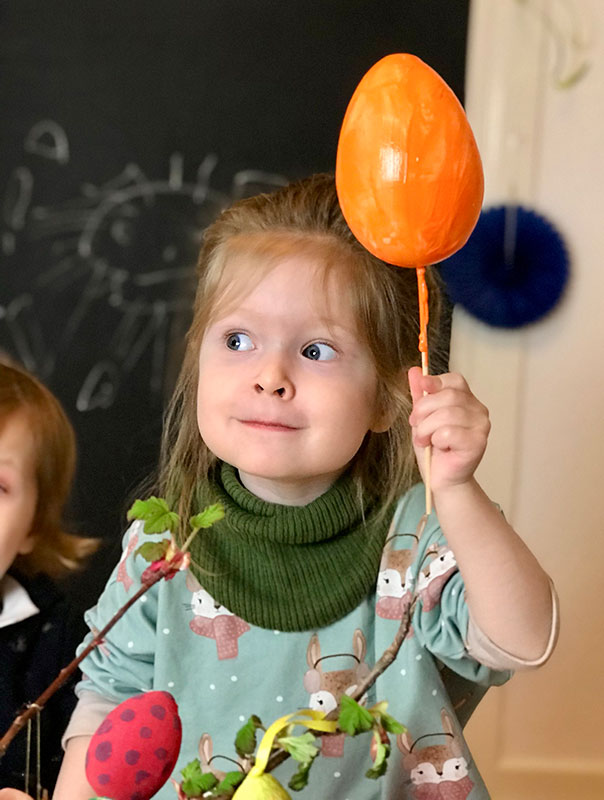 Oh – Ostereier! Wir TiG! Tageskinder bemalen Ostereier für das Osterfest. TiG! Kindertagespflege in Braunschweig Nicole Appel – Kindertagespflege, Krippe und Tagesmutter für Braunschweig Gliesmarode, Querum, Riddagshausen, Östliches Ringgebiet, Volkmarode, Bienrode, Waggum, Hondelage, Schuntersiedlung, Kralenriede, Dibbesdorf, Schwarzer Berg, Siegfriedviertel, Nordstadt und Schapen