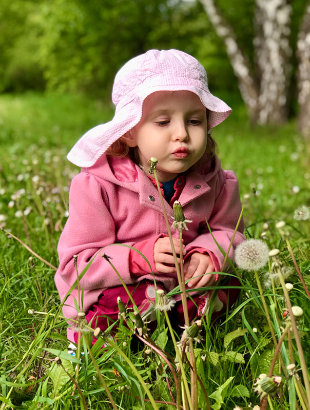 Pusteblumen und Seifenblasen! Wir TiG! Tageskinder pusten Pusteblumen und Seifenblasen, bis wir aus der Puste sind. TiG! Kindertagespflege in Braunschweig Nicole Appel – Kindertagespflege, Krippe und Tagesmutter für Braunschweig Gliesmarode, Querum, Riddagshausen, Östliches Ringgebiet, Volkmarode, Bienrode, Waggum, Hondelage, Schuntersiedlung, Kralenriede, Dibbesdorf, Schwarzer Berg, Siegfriedviertel, Nordstadt und Schapen