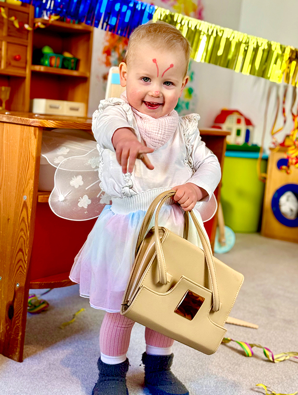 Wir feiern Fasching! Wir Tageskinder tanzen und lachen und machen Party! TiG! Kindertagespflege in Braunschweig Nicole Appel – Kindertagespflege, Krippe und Tagesmutter für Braunschweig Gliesmarode, Querum, Riddagshausen, Östliches Ringgebiet, Volkmarode, Bienrode, Waggum, Hondelage, Schuntersiedlung, Kralenriede, Dibbesdorf, Schwarzer Berg, Siegfriedviertel, Nordstadt und Schapen