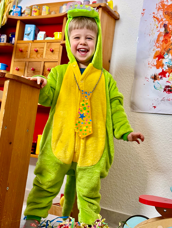 Wir feiern Fasching! Wir Tageskinder tanzen und lachen und machen Party! TiG! Kindertagespflege in Braunschweig Nicole Appel – Kindertagespflege, Krippe und Tagesmutter für Braunschweig Gliesmarode, Querum, Riddagshausen, Östliches Ringgebiet, Volkmarode, Bienrode, Waggum, Hondelage, Schuntersiedlung, Kralenriede, Dibbesdorf, Schwarzer Berg, Siegfriedviertel, Nordstadt und Schapen