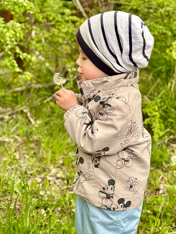 Puuuuusteblumen! Wir Tageskinder sind in der Natur unterwegs und am Pusteblumenpuuusten!. TiG! Kindertagespflege in Braunschweig Nicole Appel – Kindertagespflege, Krippe und Tagesmutter für Braunschweig Gliesmarode, Querum, Riddagshausen, Östliches Ringgebiet, Volkmarode, Bienrode, Waggum, Hondelage, Schuntersiedlung, Kralenriede, Dibbesdorf, Schwarzer Berg, Siegfriedviertel, Nordstadt und Schapen
