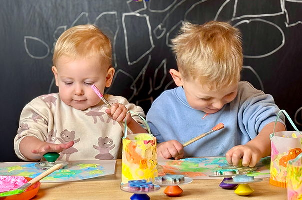 Wir stempeln unsere Laternen! Ahoi TiG! Kindertagespflege Braunschweig Gliesmarode – Krippe, Tagesmutter Nicole Appel Ahoi TiG! Kindertagespflege in Braunschweig Nicole Appel – Kindertagespflege, Krippe und Tagesmutter für Braunschweig Gliesmarode, Querum, Riddagshausen, Östliches Ringgebiet, Volkmarode, Bienrode, Waggum, Hondelage, Schuntersiedlung, Kralenriede, Dibbesdorf, Schwarzer Berg, Siegfriedviertel, Nordstadt und Schapen