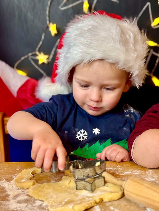 Ahoi Weihnachten! bei Ahoi TiG! Kindertagespflege Braunschweig Gliesmarode – Krippe, Tagesmutter Nicole Appel Weihnachtsbäckerei bei TiG! Kindertagespflege in Braunschweig Nicole Appel – Kindertagespflege, Krippe und Tagesmutter für Braunschweig Gliesmarode, Querum, Riddagshausen, Östliches Ringgebiet, Volkmarode, Bienrode, Waggum, Hondelage, Schuntersiedlung, Kralenriede, Dibbesdorf, Schwarzer Berg, Siegfriedviertel, Nordstadt und Schapen