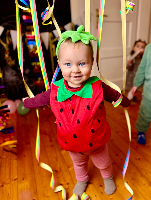 Brunwiek Ahoi! Wir feiern Fasching! Ahoi TiG! Kindertagespflege Braunschweig Gliesmarode – Krippe, Tagesmutter Nicole Appel Brunswiek Ahoi! Bei Ahoi TiG! wird heute Fasching gefeiert! Kindertagespflege in Braunschweig Nicole Appel – Kindertagespflege, Krippe und Tagesmutter für Braunschweig Gliesmarode, Querum, Riddagshausen, Östliches Ringgebiet, Volkmarode, Bienrode, Waggum, Hondelage, Schuntersiedlung, Kralenriede, Dibbesdorf, Schwarzer Berg, Siegfriedviertel, Nordstadt und Schapen, Kitafinder