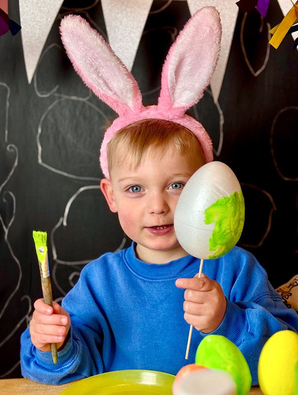 Frohe Ostern! Bei Ahoi TiG! bemalen wir heute Ostereier kunterbunt – Ahoi Ostern! Kindertagespflege in Braunschweig Nicole Appel – Kindertagespflege, Krippe und Tagesmutter für Braunschweig Gliesmarode, Querum, Riddagshausen, Östliches Ringgebiet, Volkmarode, Bienrode, Waggum, Hondelage, Schuntersiedlung, Kralenriede, Dibbesdorf, Schwarzer Berg, Siegfriedviertel, Nordstadt und Schapen, Kitafinder