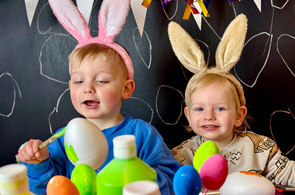 Frohe Ostern! Bei Ahoi TiG! bemalen wir heute Ostereier kunterbunt – Ahoi Ostern! Kindertagespflege in Braunschweig Nicole Appel – Kindertagespflege, Krippe und Tagesmutter für Braunschweig Gliesmarode, Querum, Riddagshausen, Östliches Ringgebiet, Volkmarode, Bienrode, Waggum, Hondelage, Schuntersiedlung, Kralenriede, Dibbesdorf, Schwarzer Berg, Siegfriedviertel, Nordstadt und Schapen, Kitafinder