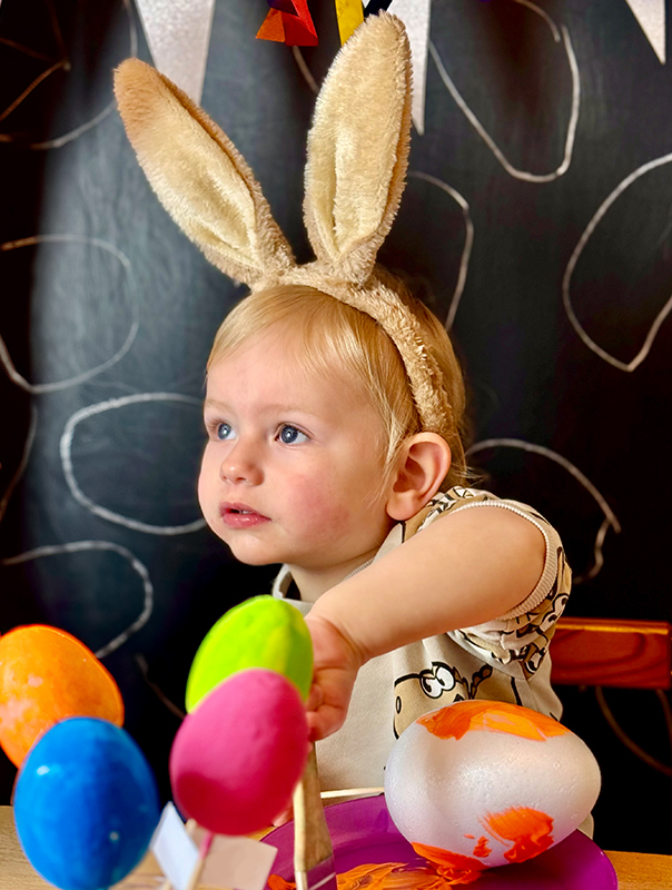 Frohe Ostern! Bei Ahoi TiG! bemalen wir heute Ostereier kunterbunt – Ahoi Ostern! Kindertagespflege in Braunschweig Nicole Appel – Kindertagespflege, Krippe und Tagesmutter für Braunschweig Gliesmarode, Querum, Riddagshausen, Östliches Ringgebiet, Volkmarode, Bienrode, Waggum, Hondelage, Schuntersiedlung, Kralenriede, Dibbesdorf, Schwarzer Berg, Siegfriedviertel, Nordstadt und Schapen, Kitafinder