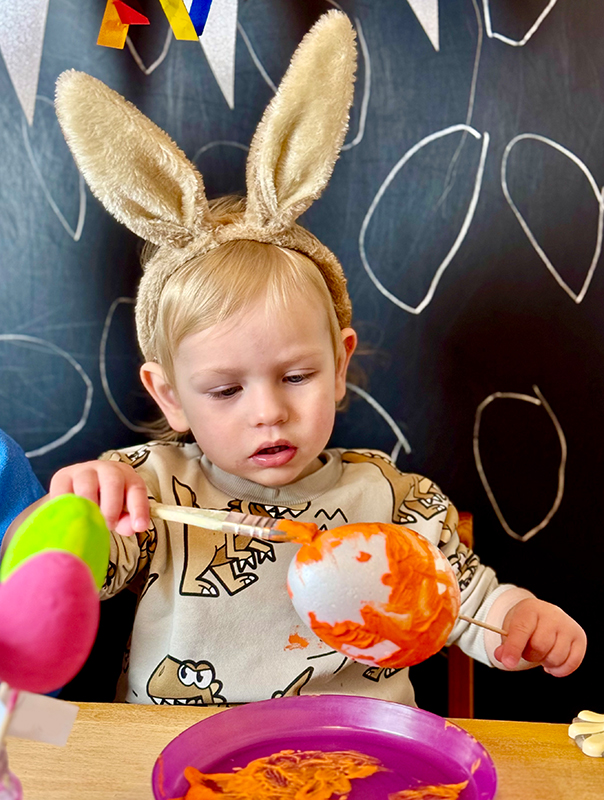 Frohe Ostern! Bei Ahoi TiG! bemalen wir heute Ostereier kunterbunt – Ahoi Ostern! Kindertagespflege in Braunschweig Nicole Appel – Kindertagespflege, Krippe und Tagesmutter für Braunschweig Gliesmarode, Querum, Riddagshausen, Östliches Ringgebiet, Volkmarode, Bienrode, Waggum, Hondelage, Schuntersiedlung, Kralenriede, Dibbesdorf, Schwarzer Berg, Siegfriedviertel, Nordstadt und Schapen, Kitafinder