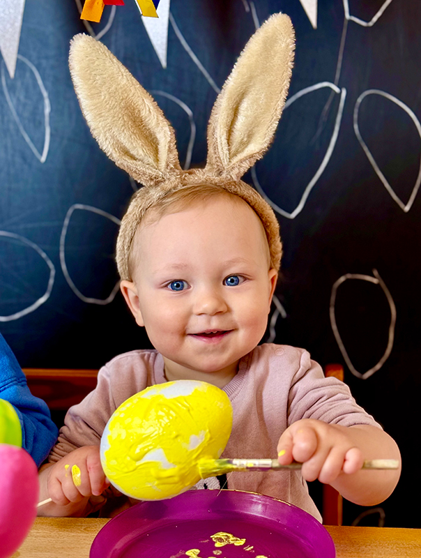 Bei Ahoi TiG! bemalen wir heute Ostereier kunterbunt – Ahoi Ostern! Kindertagespflege in Braunschweig Nicole Appel – Kindertagespflege, Krippe und Tagesmutter für Braunschweig Gliesmarode, Querum, Riddagshausen, Östliches Ringgebiet, Volkmarode, Bienrode, Waggum, Hondelage, Schuntersiedlung, Kralenriede, Dibbesdorf, Schwarzer Berg, Siegfriedviertel, Nordstadt und Schapen, Kitafinder